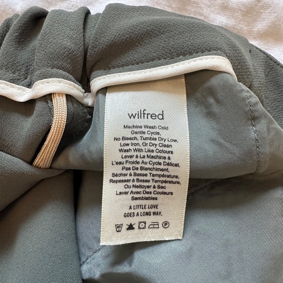 Aritzia Wilfred Darontal Crepe Cropped Pants - Picture 5 of 14